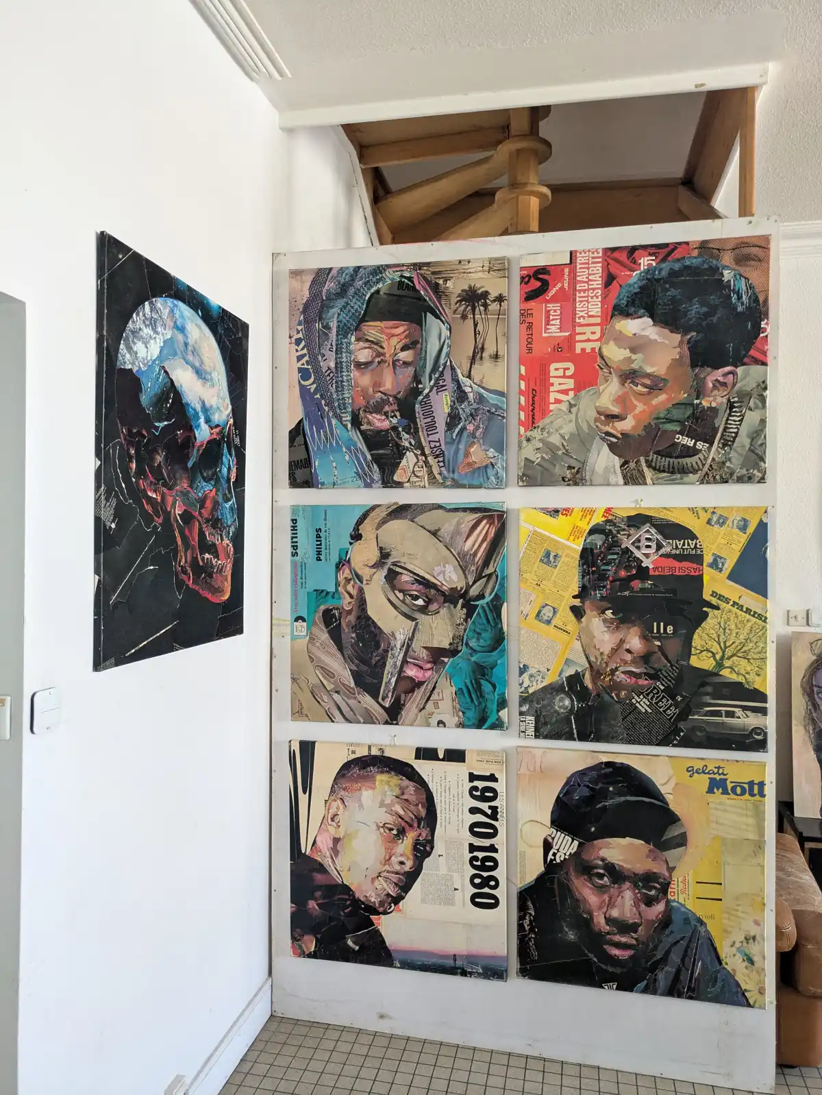 Galerie d’art contemporain dans les locaux de l’association 13 Arts présentant portraits hip-hop et art urbain en grand format